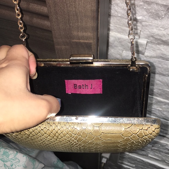 Textured Clutch (Brown/Tan) - Picture 3 of 4